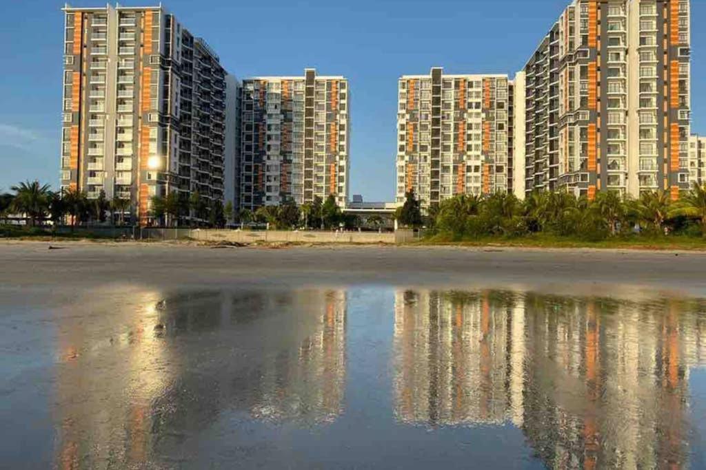 Adra Suites @ Timurbay Seafront Residence Kuantan Exterior foto